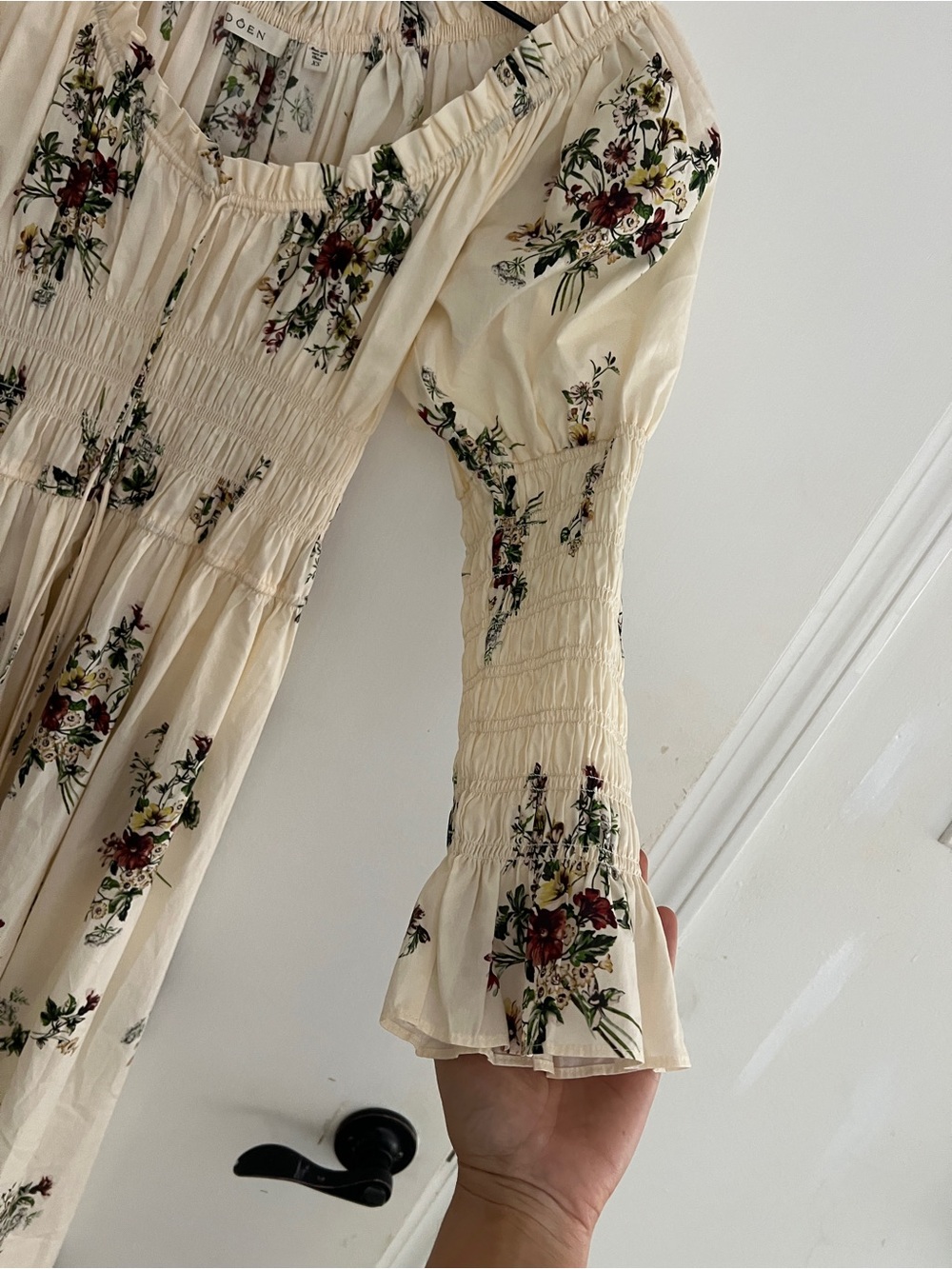 Doen Kaira Dress XS Flawless Cream Floral Smocked Midi Dress - Picture 8 of 14
